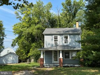 1005 MANNING DR, Fredericksburg, VA 22405