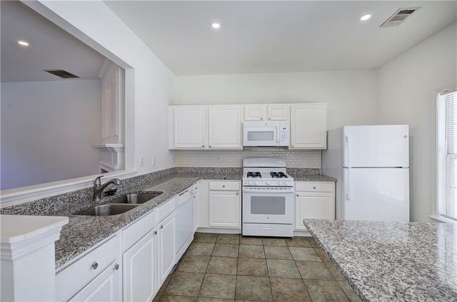 62 Highoak Drive NE 3, Marietta, GA 30066