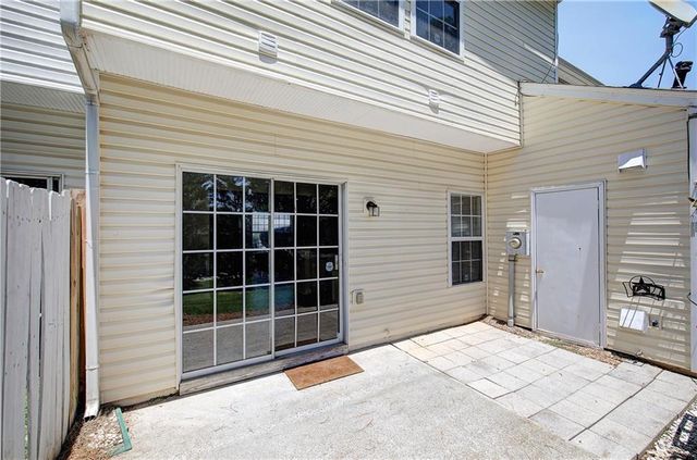 62 Highoak Drive NE 3, Marietta, GA 30066