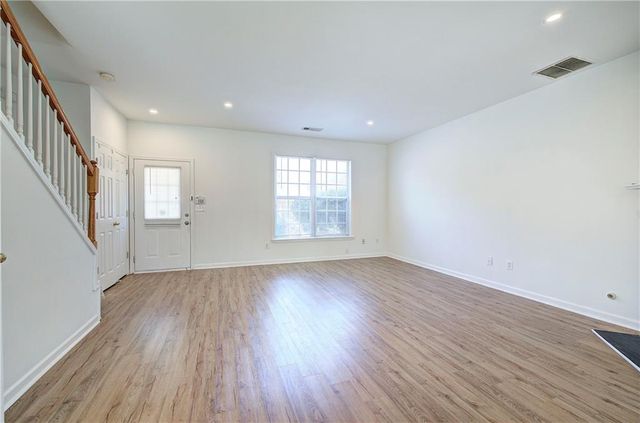62 Highoak Drive NE 3, Marietta, GA 30066