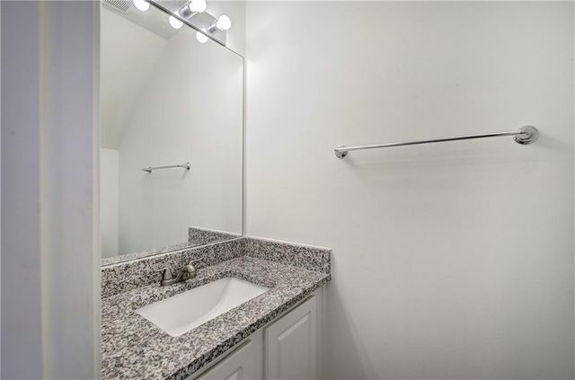 62 Highoak Drive NE 3, Marietta, GA 30066