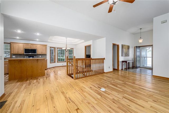 4038 N 107th Terrace, Kansas City, KS 66109