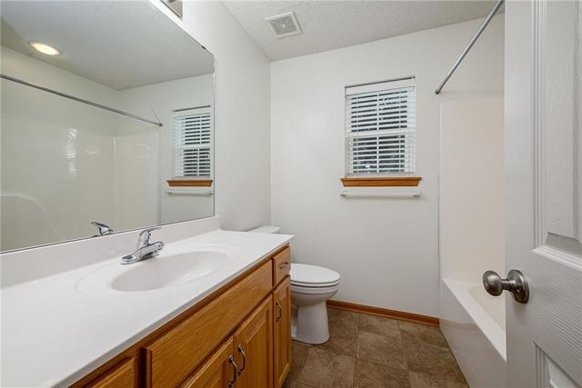4038 N 107th Terrace, Kansas City, KS 66109