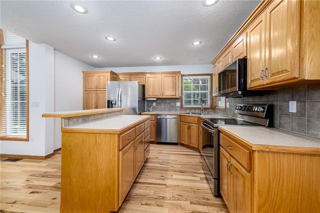 4038 N 107th Terrace, Kansas City, KS 66109