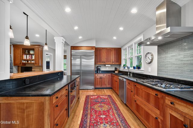 81 Brookline Avenue, Albany, NY 12203