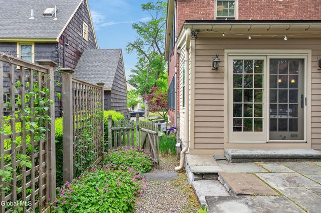 81 Brookline Avenue, Albany, NY 12203