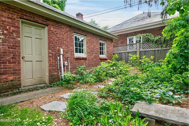 81 Brookline Avenue, Albany, NY 12203