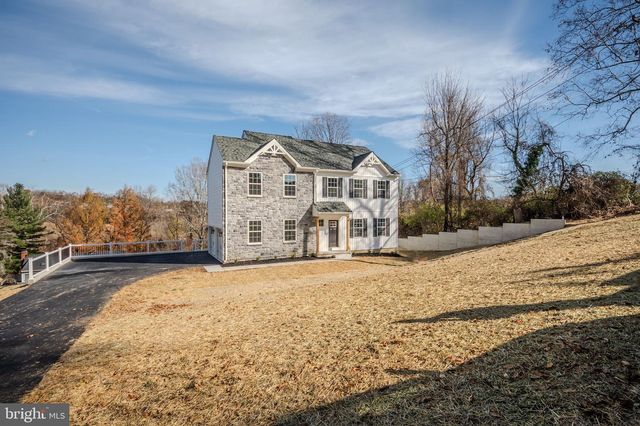 6 SHELDON DR, Newark, DE 19711