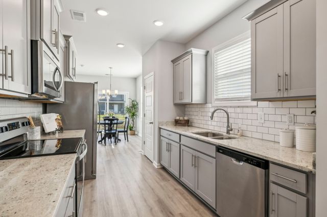 447 West Adams Ave, Lebanon, TN 37087