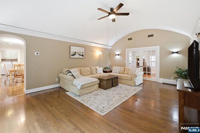 23 Trinity Place, Hillsdale, NJ 07642
