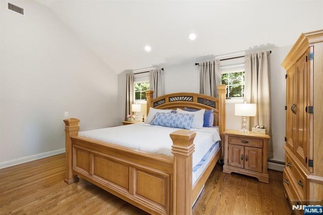 23 Trinity Place, Hillsdale, NJ 07642