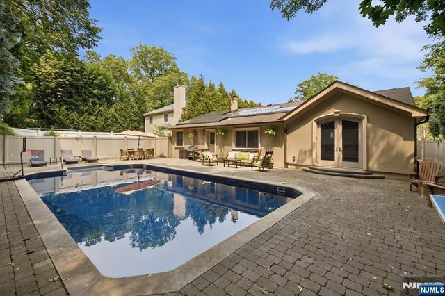 23 Trinity Place, Hillsdale, NJ 07642