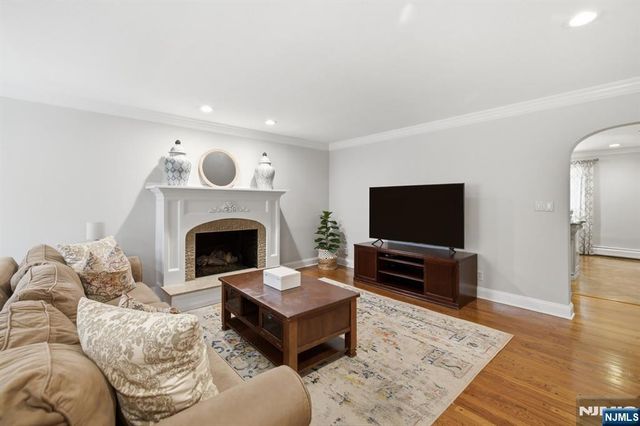 23 Trinity Place, Hillsdale, NJ 07642