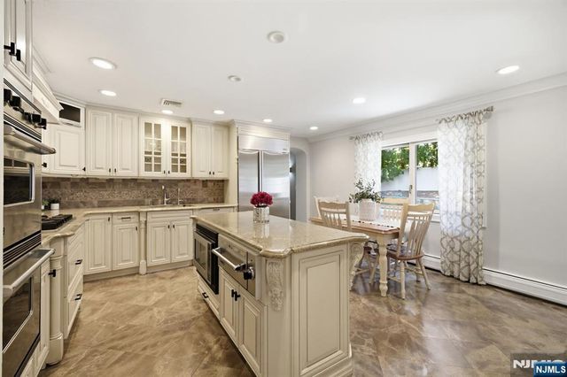 23 Trinity Place, Hillsdale, NJ 07642