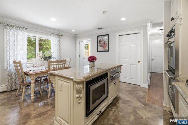 23 Trinity Place, Hillsdale, NJ 07642
