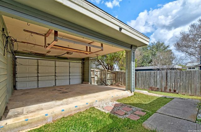 9626 Bratton, San Antonio, TX 78245