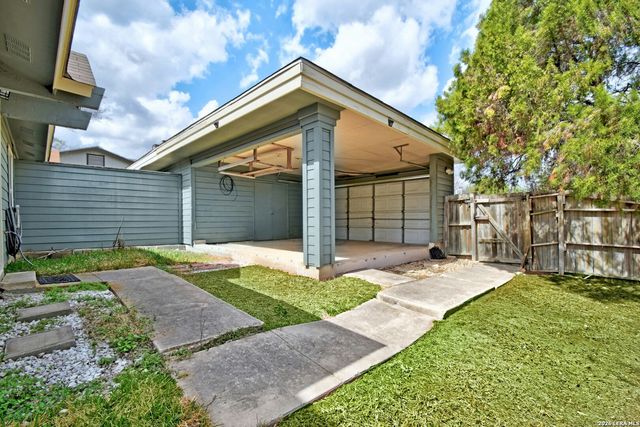 9626 Bratton, San Antonio, TX 78245