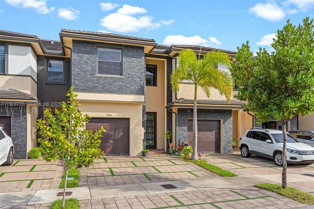 15815 NW 91st Ct, Miami Lakes, FL 33018