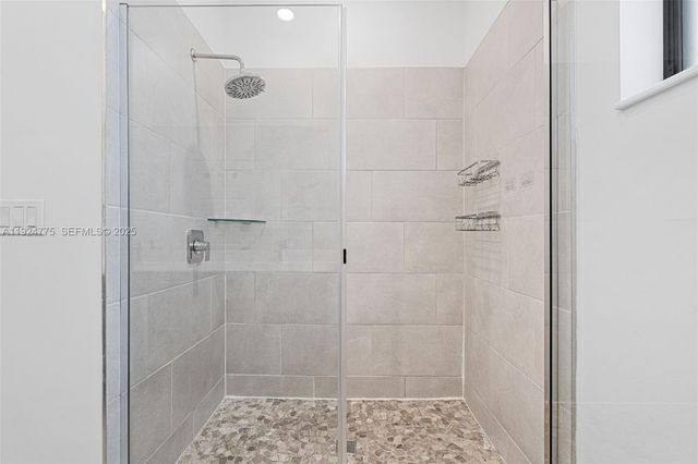 15815 NW 91st Ct, Miami Lakes, FL 33018