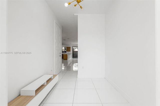 15815 NW 91st Ct, Miami Lakes, FL 33018