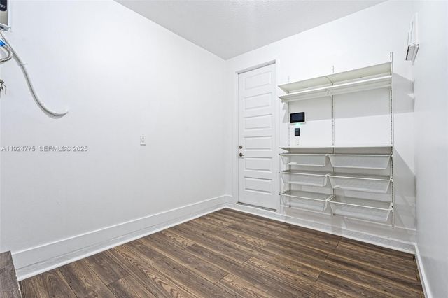 15815 NW 91st Ct, Miami Lakes, FL 33018