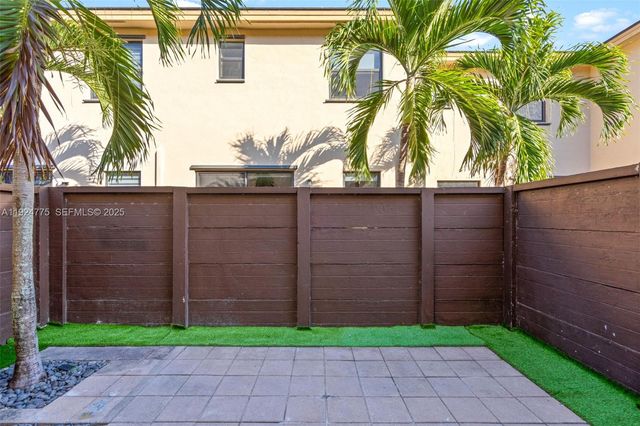 15815 NW 91st Ct, Miami Lakes, FL 33018