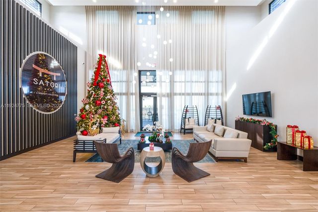 15815 NW 91st Ct, Miami Lakes, FL 33018