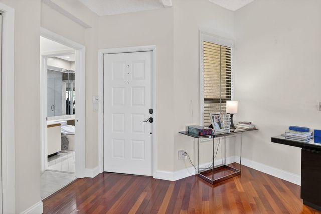 7535 La Paz Boulevard 301, Boca Raton, FL 33433