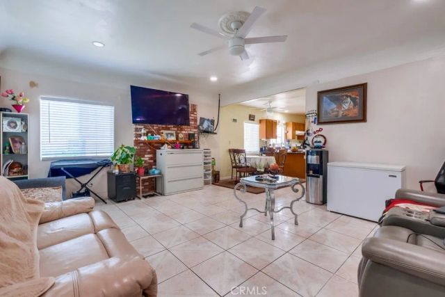 2663 Loosmore, Los Angeles, CA 90065