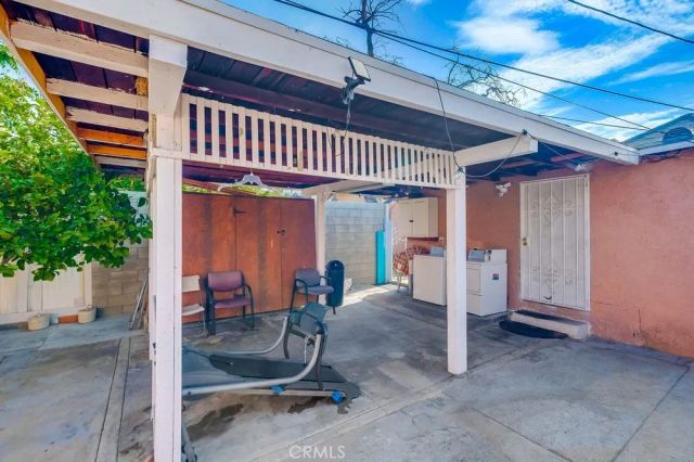 2663 Loosmore, Los Angeles, CA 90065