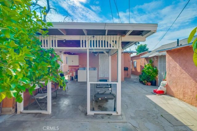 2663 Loosmore, Los Angeles, CA 90065