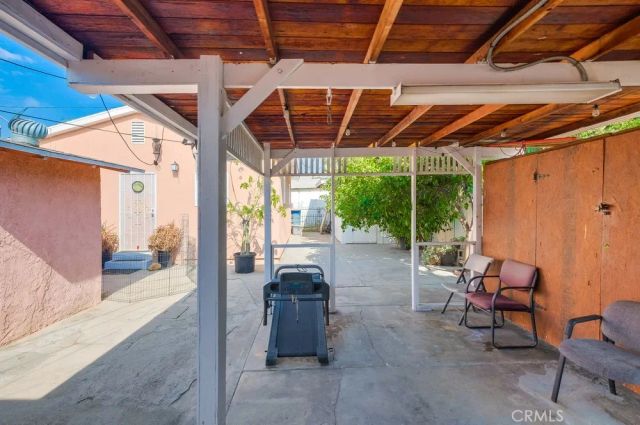 2663 Loosmore, Los Angeles, CA 90065