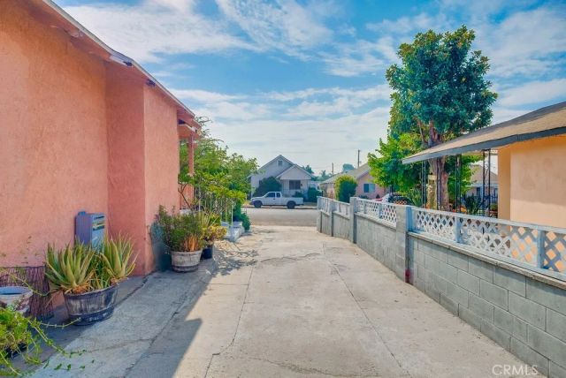 2663 Loosmore, Los Angeles, CA 90065