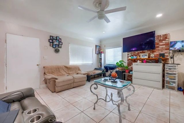2663 Loosmore, Los Angeles, CA 90065