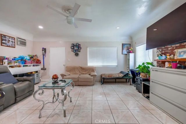 2663 Loosmore, Los Angeles, CA 90065