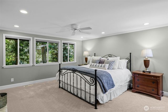 22201 NE 28th Place, Sammamish, WA 98074
