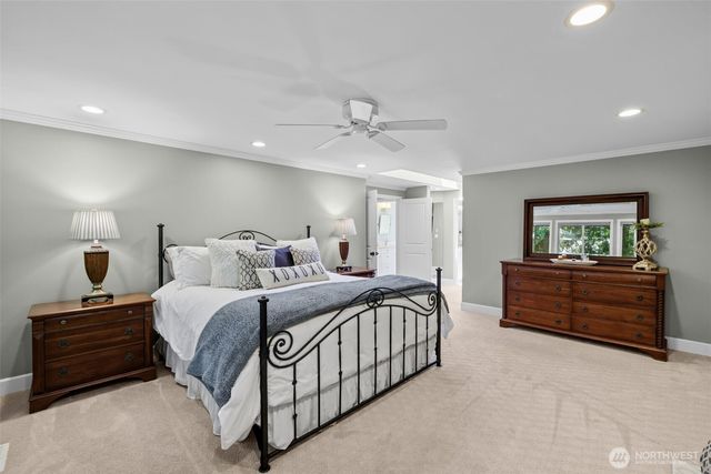 22201 NE 28th Place, Sammamish, WA 98074