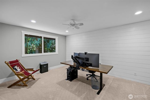 22201 NE 28th Place, Sammamish, WA 98074