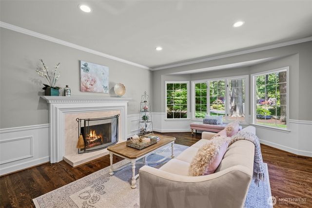 22201 NE 28th Place, Sammamish, WA 98074