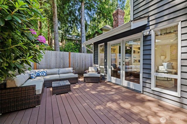 22201 NE 28th Place, Sammamish, WA 98074