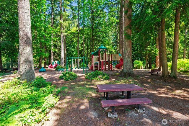 22201 NE 28th Place, Sammamish, WA 98074