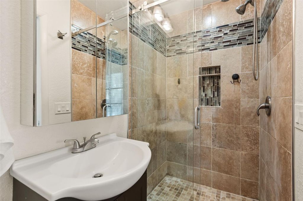 Image 19 of property listing at 821 E CHURCH STREET, Orlando, FL 32801