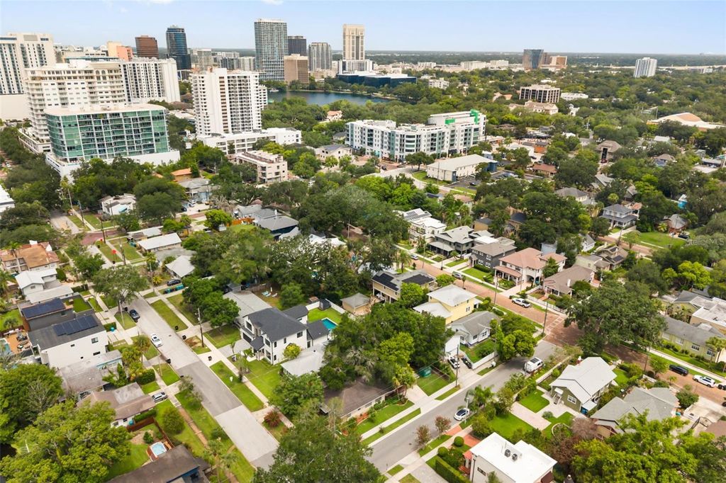 Image 22 of property listing at 821 E CHURCH STREET, Orlando, FL 32801