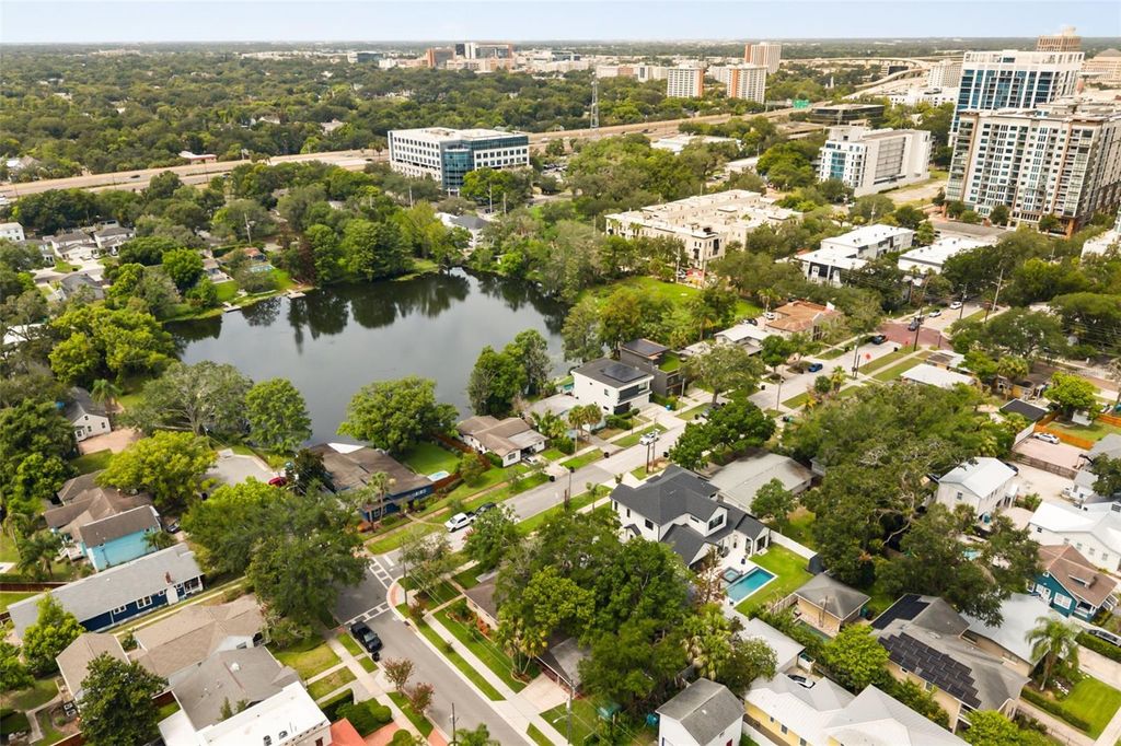 Image 37 of property listing at 821 E CHURCH STREET, Orlando, FL 32801