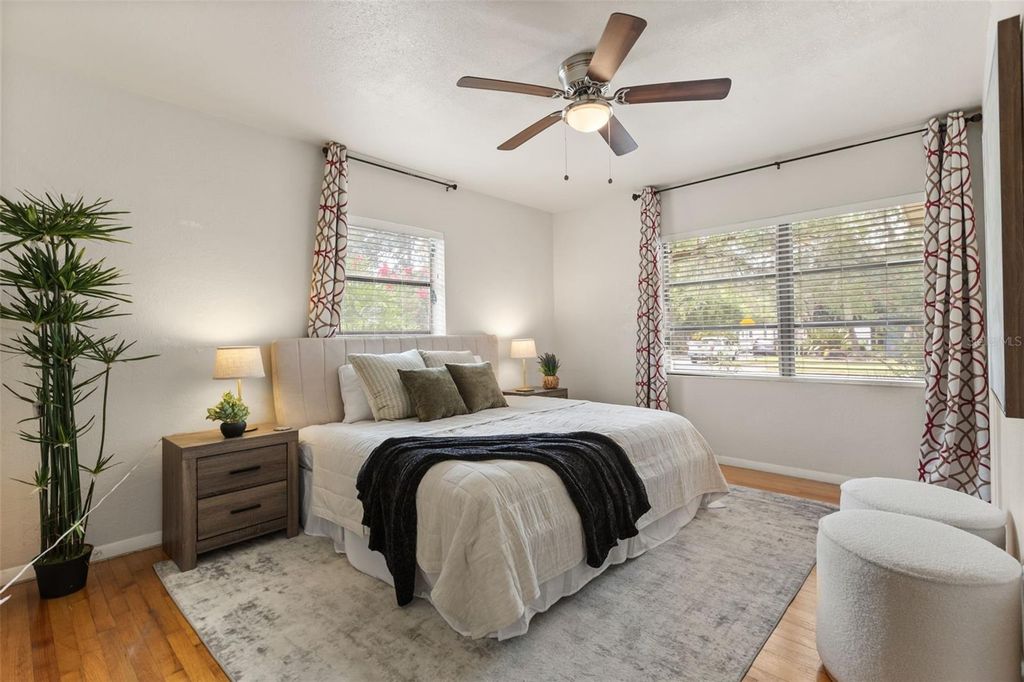 Image 10 of property listing at 821 E CHURCH STREET, Orlando, FL 32801