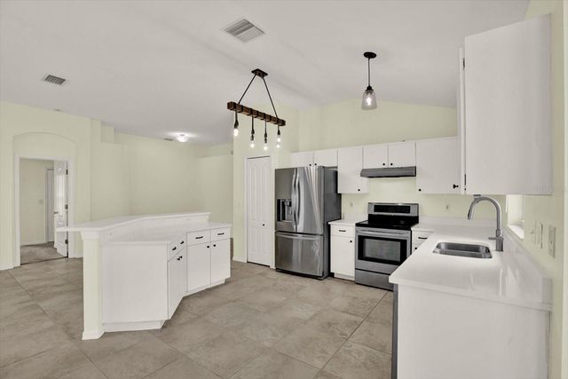 805 STRAW LAKE DRIVE, Brandon, FL 33510