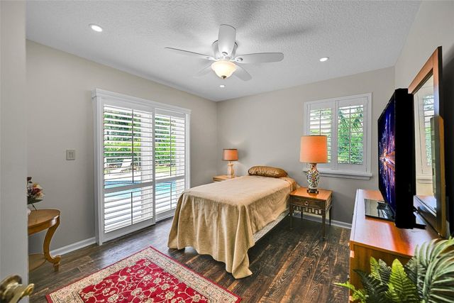 4910 NW 104th Avenue, Coral Springs, FL 33076