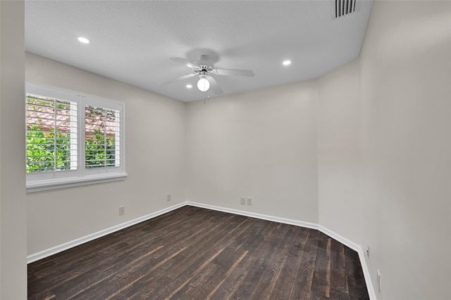 4910 NW 104th Avenue, Coral Springs, FL 33076