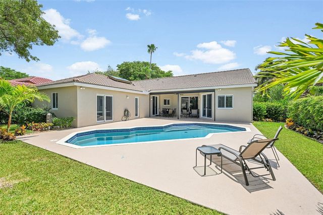 4910 NW 104th Avenue, Coral Springs, FL 33076