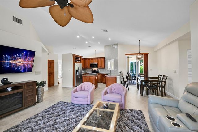 4910 NW 104th Avenue, Coral Springs, FL 33076